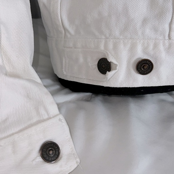 90s THE GAP White Denim Jacket - Picture 4 of 6
